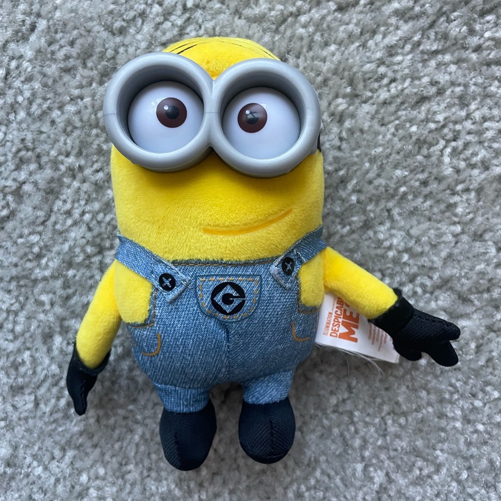 Despicable Me minion plush